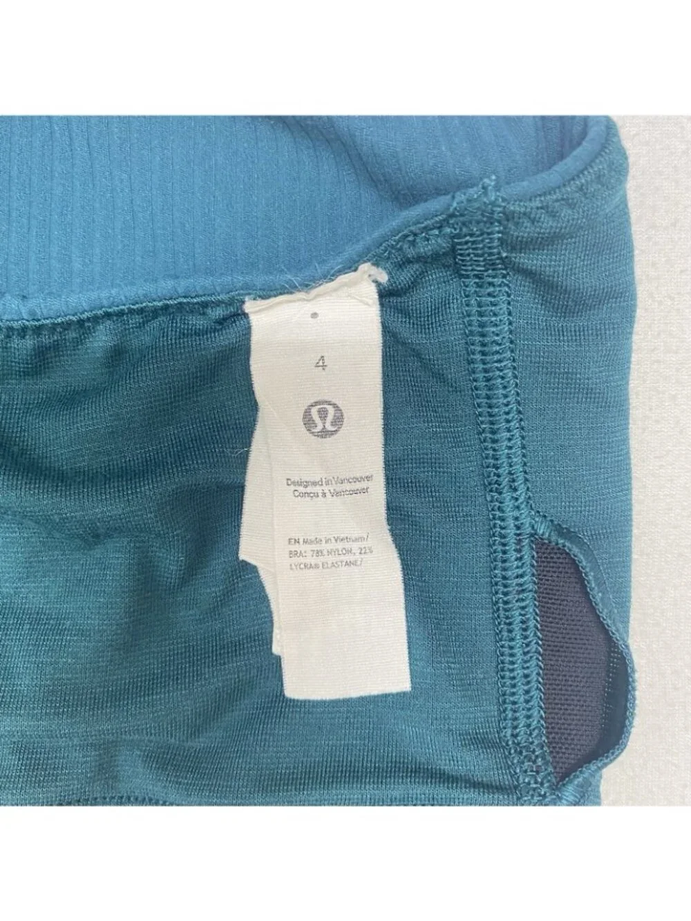Lululemon Ribbed Nulu Asymmetrical Yogo Bra Light Support Women Size 4 Teal